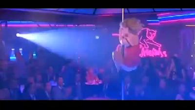 Hollywood tarzı striptiz