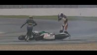 Video : Motor yarışında çok ilginç görüntü