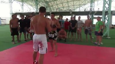 Uygulamalı karate dersi