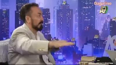 Adnan Oktar'dan Roman Havası
