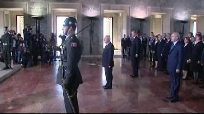 Devlet erkanı Anıtkabir'de