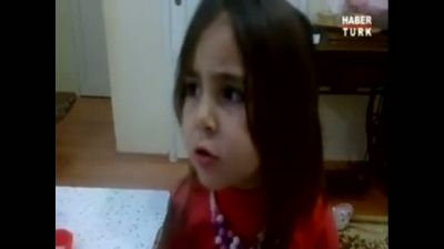 Babasına Trip Atan Küçük Kız