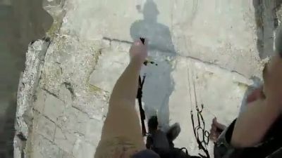 Çin Seddi'nden Paraşütle Atlamak