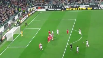 Andrea Pirlo'nun Tribünden Frikik Golü