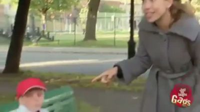 Hulk'a Dönüşen Çocuk Şakası
