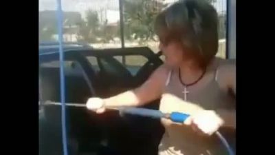 İç Dış Yıkamayı Yanlış Anlayan Kadın