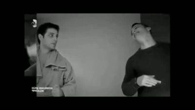 Kerem Bürsin Ve Mimikleri