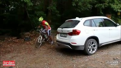 BMW X1 vs Bisiklet