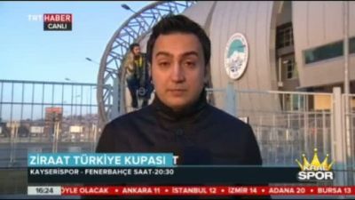 Canlı Yayında Görünmeye Çalışan Taraftar