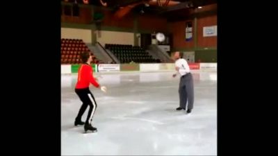 İlhan Mansız'dan Buzda Futbol Şov